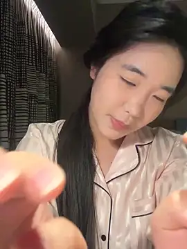 luluya1314 online show from March 7, 12:45 pm