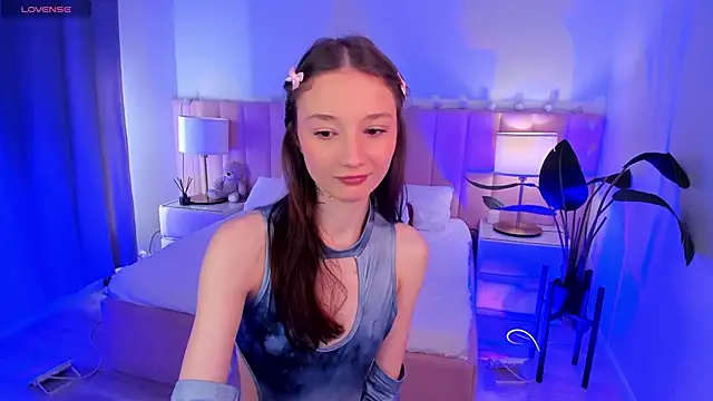 MilliMouse online show from April 2, 11:02 pm