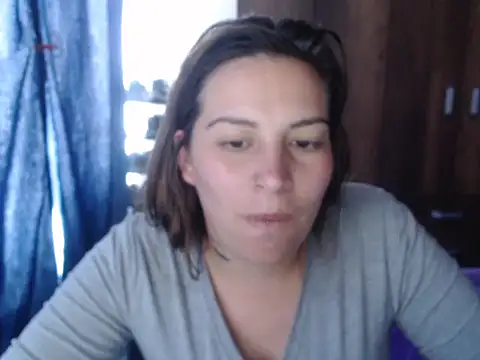 cloequeen15 online show from November 26, 8:21 pm