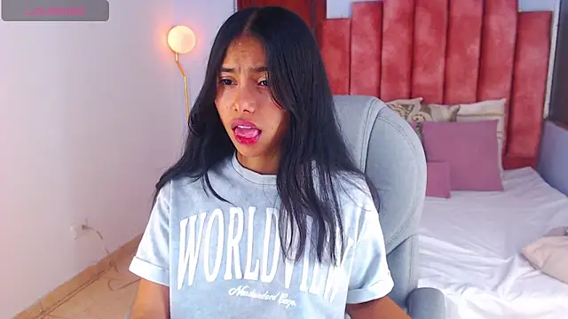 Milaa Star  online show from October 11, 3:44 am