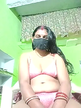 ZIVAA online show from April 3, 6:17 pm