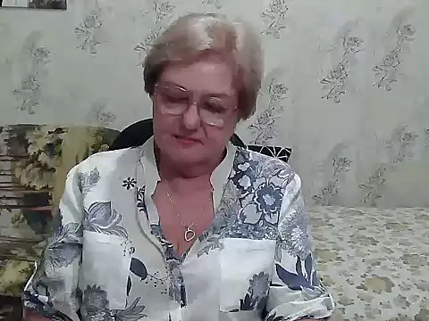 Renata62011 online show from October 24, 4:36 pm