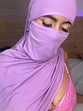 Snapshot of Jasmin_hamdan chatting on September 16, 8:17 pm Jasmin hamdan online show from September 16, 8:17 pm