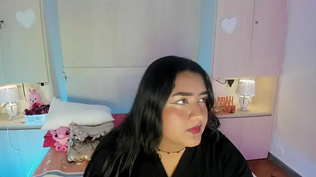 Snapshot of LilyWhitney chatting on October 22, 3:44 am LilyWhitney online show from October 22, 3:44 am