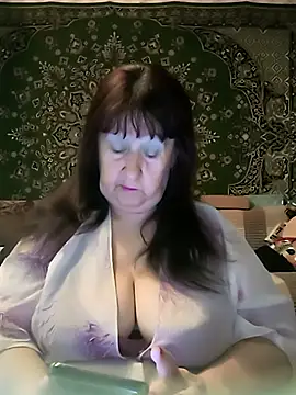 CrystalLime6411 online show from April 15, 4:07 pm