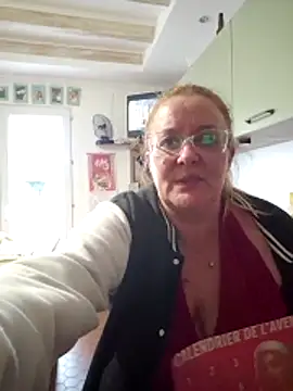 Misspapillon1840 online show from December 2, 2:19 pm