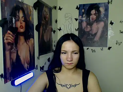 Em7MaA online show from October 25, 7:54 pm