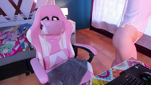 Melody Lolii online show from April 11, 6:22 pm