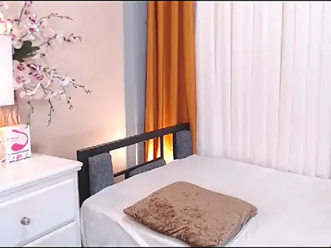 MelissaHardSexTS online show from October 18, 1:36 pm