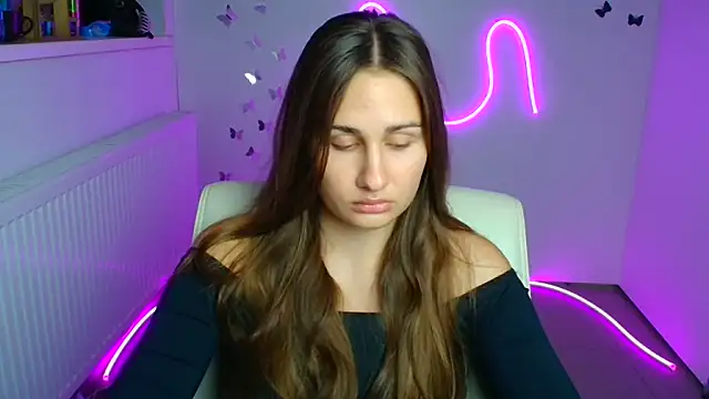 Stefanie Sweet online show from July 6, 5:35 am