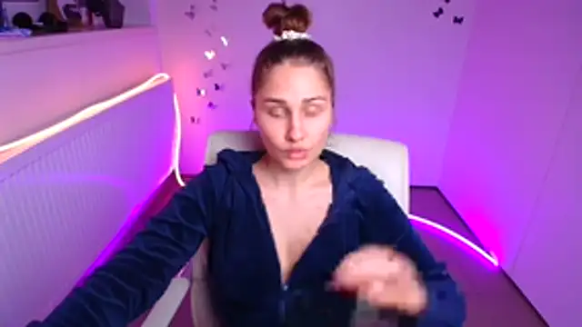 Stefanie Sweet online show from October 28, 2:01 pm