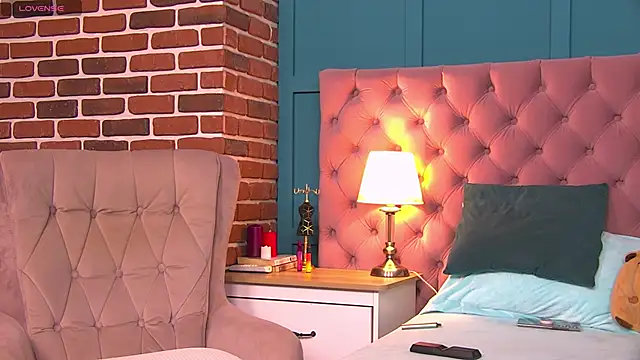 queen diabla online show from March 6, 10:54 am