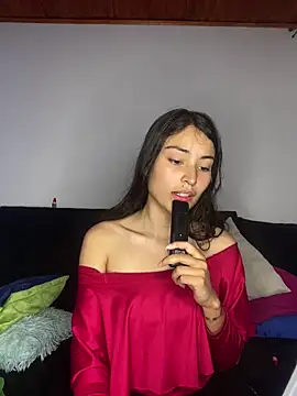 hotwife26 online show from December 16, 9:53 pm