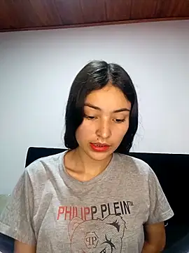 hotwife26 online show from February 12, 7:10 am