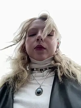 EveLittleSinner online show from October 28, 10:32 am