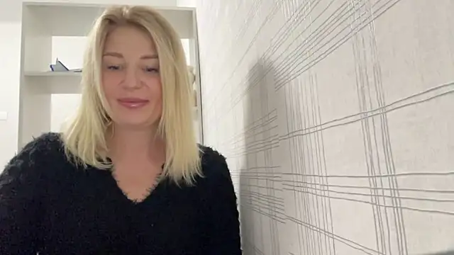 Blondie xoxoxo online show from September 26, 10:57 am