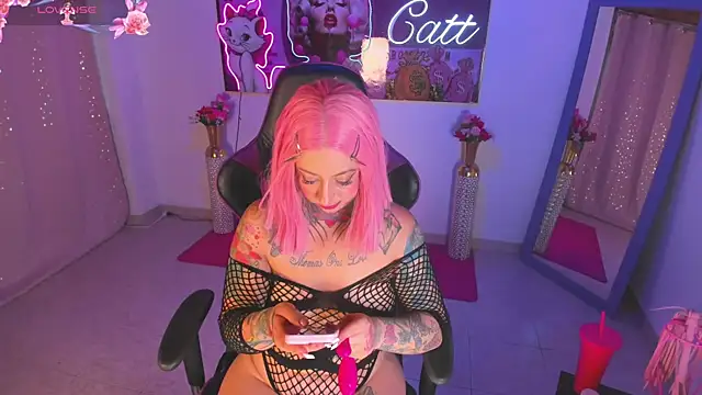 catt monroe online show from December 17, 3:16 pm
