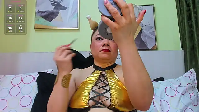 AtheneaArbelaez  online show from November 27, 1:25 pm