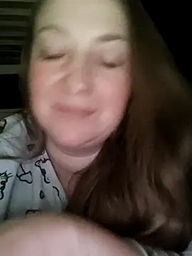 Kiss Eva online show from February 17, 9:25 pm