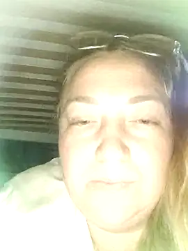 Kiss Eva online show from September 10, 8:42 pm