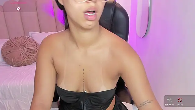 raven stonee online show from March 27, 11:38 pm