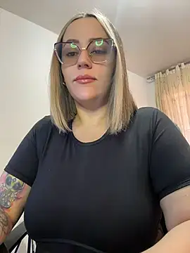 CurvyLust x online show from June 25, 1:13 pm