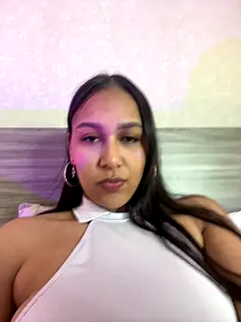 MiilaBlake online show from November 15, 8:10 pm