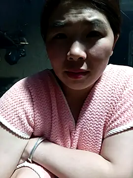 quynhkoolbae online show from November 23, 1:02 pm