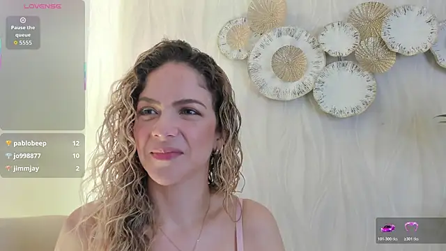 Velora   online show from January 13, 3:45 am