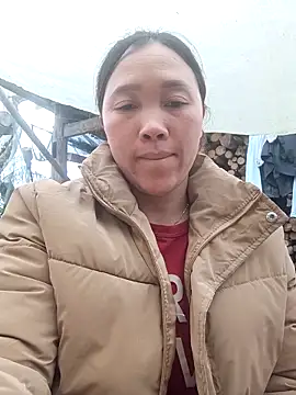 miumiu 00 online show from February 23, 7:52 am