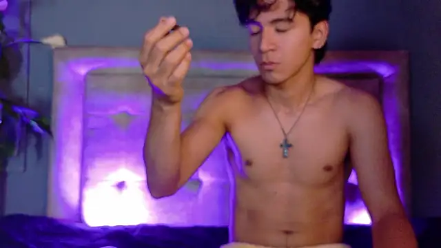 Daiisy kiss online show from March 18, 10:20 am