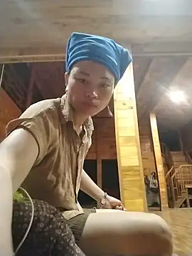   Ngoc20   online show from June 28, 1:28 pm