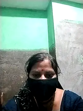 Rajnee33A online show from April 15, 12:33 am