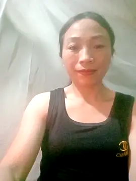 lucybaby00 online show from November 30, 2:32 pm