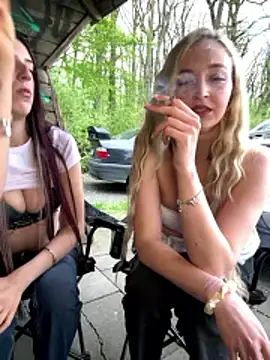 emilypeperoni online show from April 18, 3:36 pm