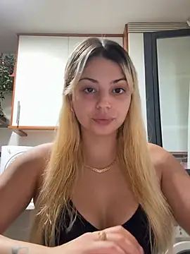 NoeliaGarcia17 online show from July 22, 10:00 pm