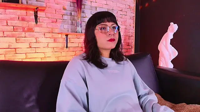 kitty malach online show from April 6, 3:39 am