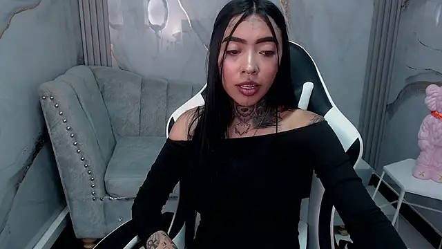 Snapshot of Ashley_Blum_v chatting on September 12, 8:16 pm Ashley Blum v online show from September 12, 8:16 pm