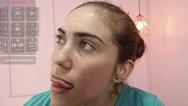 Snapshot of danna7cute chatting on October 20, 10:02 pm danna7cute online show from October 20, 10:02 pm