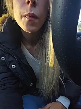 PetiteSecrets online show from December 3, 3:47 pm