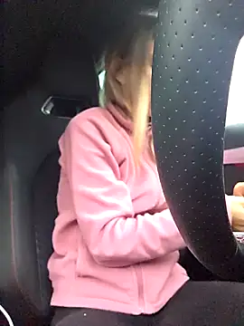 PetiteSecrets online show from December 16, 3:40 pm