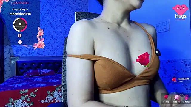 snow white123 online show from April 15, 9:15 pm