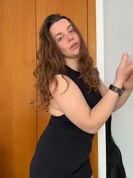 TenderLaGlamor online show from March 7, 3:30 pm