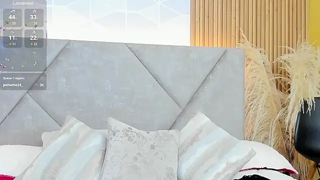 Snapshot of Brunnette_Sensation chatting on September 26, 7:33 pm Brunnette Sensation online show from September 26, 7:33 pm