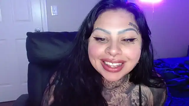 chicanachic13 online show from July 26, 7:38 am