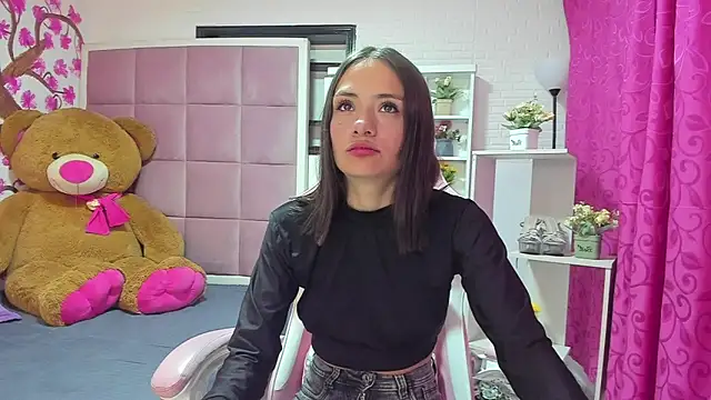 Tammy Thompson  online show from March 3, 2:01 pm