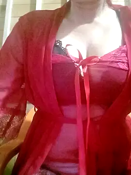 Surrilove online show from April 8, 11:56 am