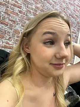 Sky Cutie online show from January 18, 3:58 am