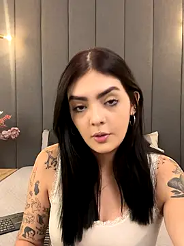 Snapshot of AliceRitter chatting on September 25, 7:01 pm AliceRitter online show from September 25, 7:01 pm
