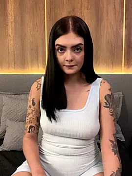 Snapshot of AliceRitter chatting on September 17, 6:28 pm AliceRitter online show from September 17, 6:28 pm